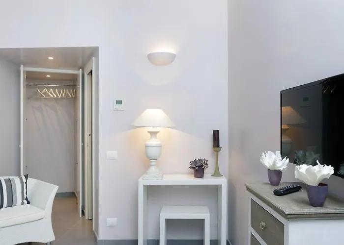 Residenza Romana Zucchelli * רומא